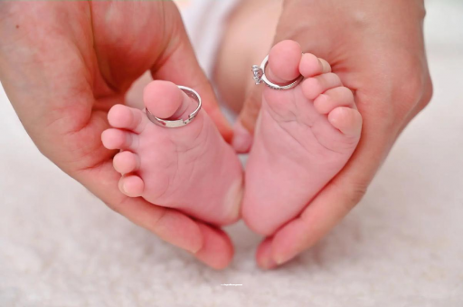 供卵试管代怀生子费用宝宝发烧手心比额头烫